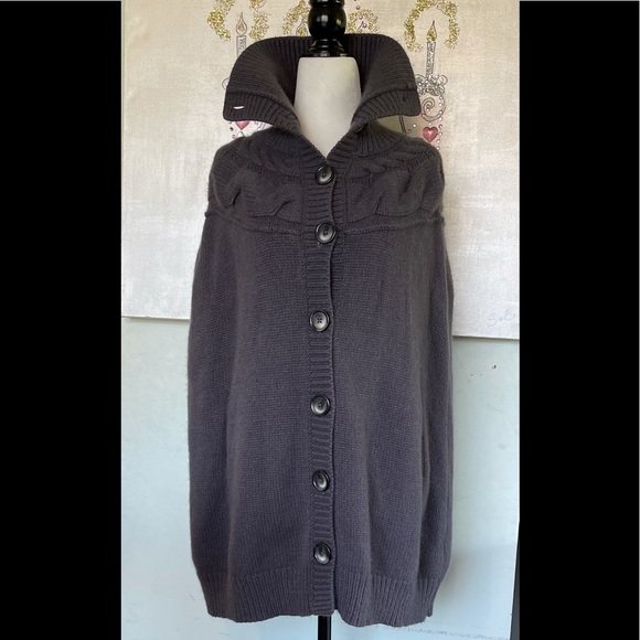 CLUB MONACO  Sweater Cape - Picture 1 of 11